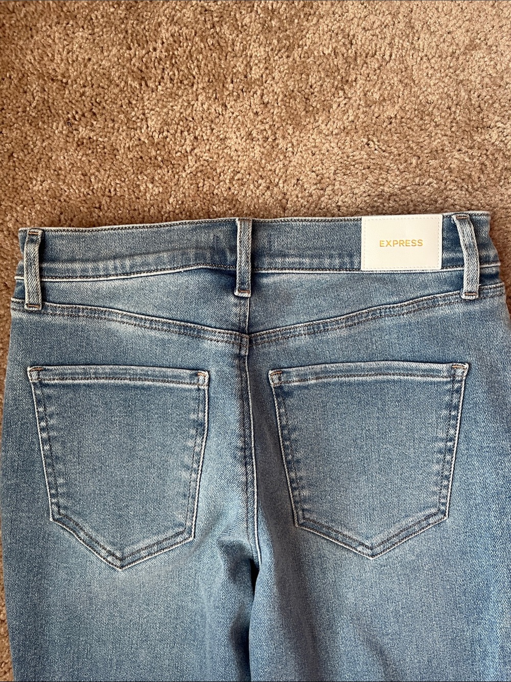 Express Skyscraper Mid Rise Split Hem Jeans - Picture 9 of 11